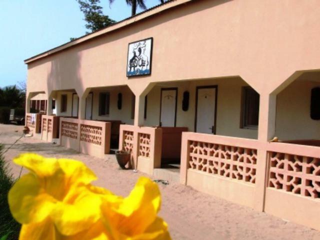 The Gunjur Project Lodge Esterno foto